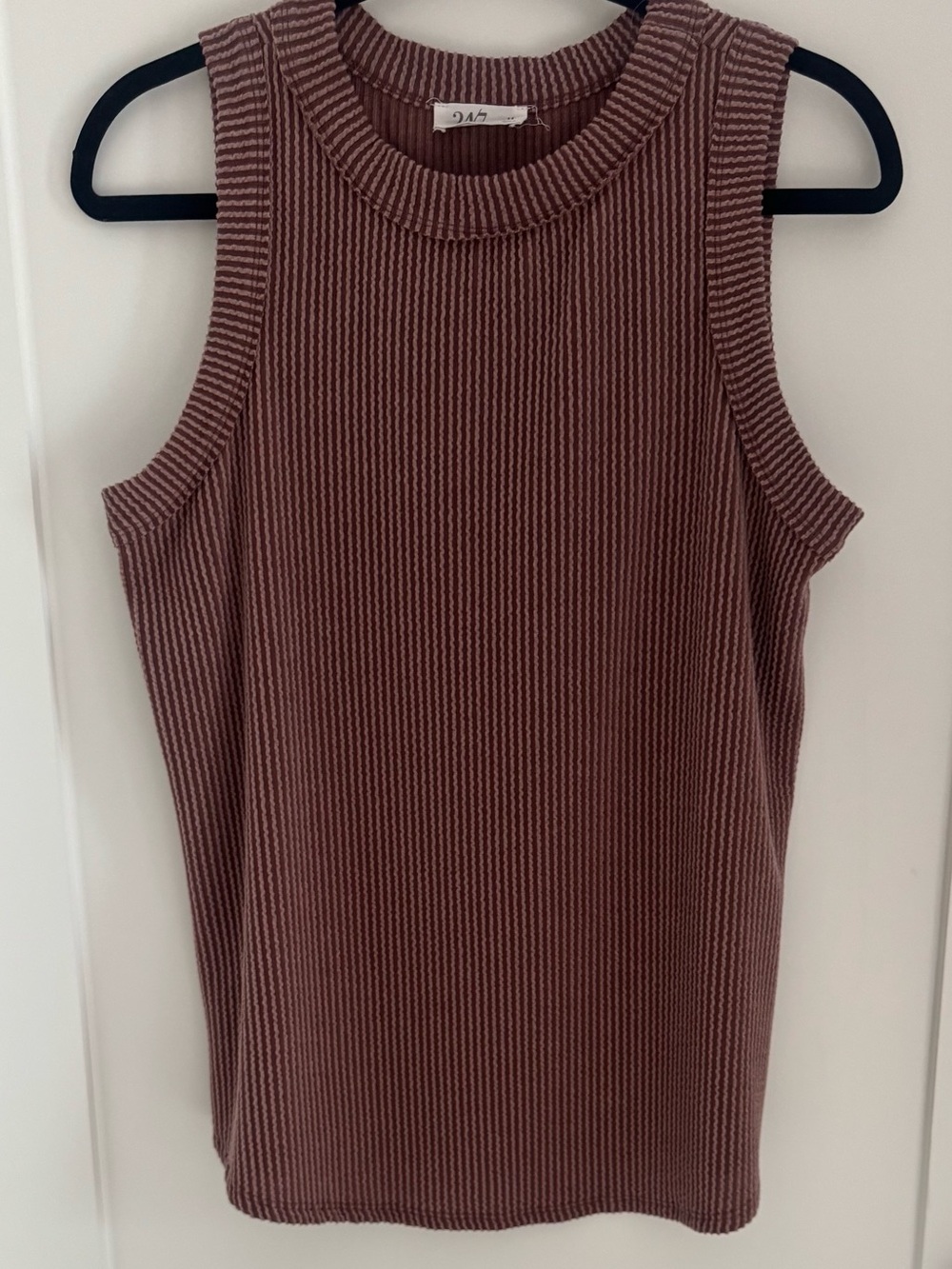 Ribbed Sleeveless Tank Top in Mauve Pink